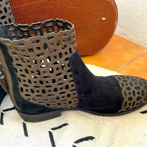 Rebel Women’s Stencil Cut Black Suede and Brown Leather Bootie with 1” heel -8.5 - Picture 3 of 9
